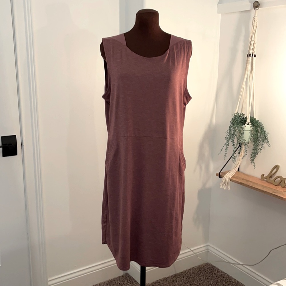 Columbia Women's Sleeveless Dress - Mauve